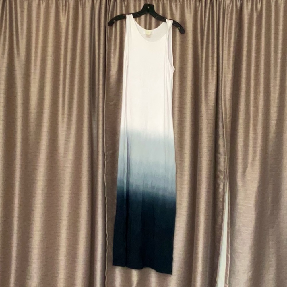 Long cotton dress by Tamra Catz